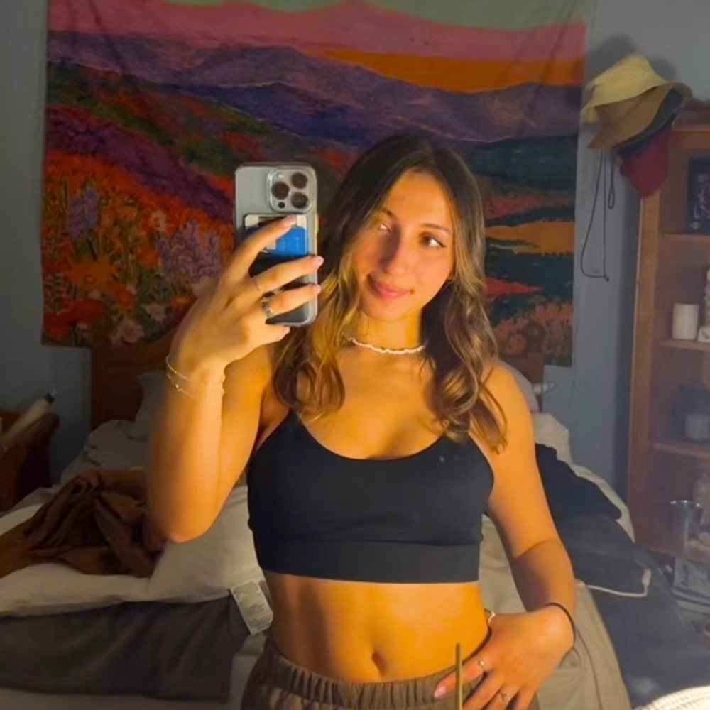 Meet your Posher, Lexi